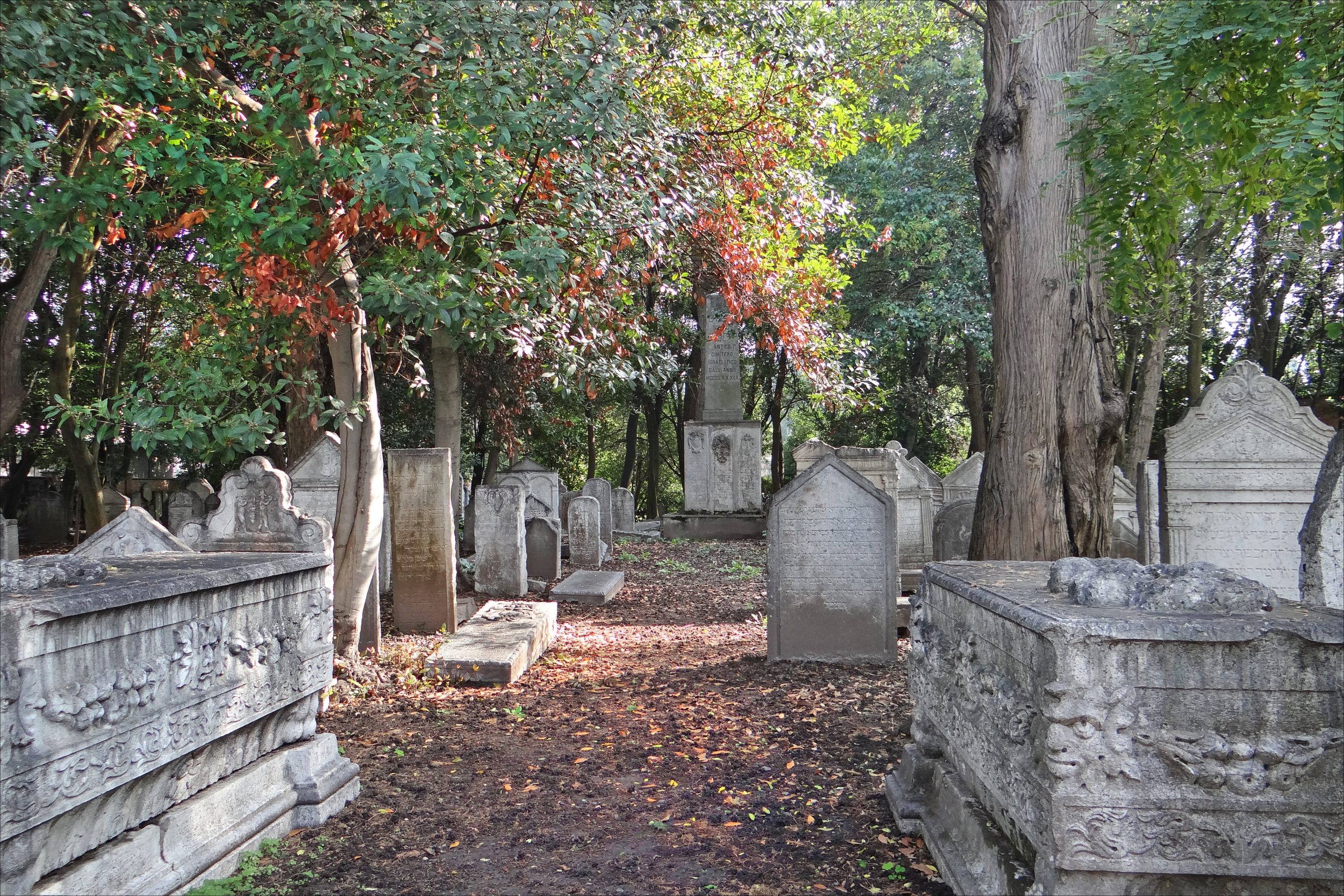 Le vieux cimetière hébraïque (Lido de Venise) par Jean-Pierre Dalbéra en 2012